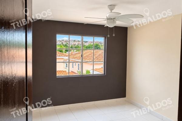 House for rent with pool in condado del rey