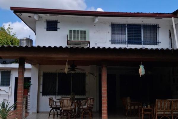 House in la loma with a large patio