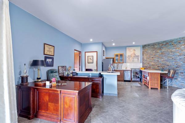 Elegant 4-bedroom furnished estate in boquete
