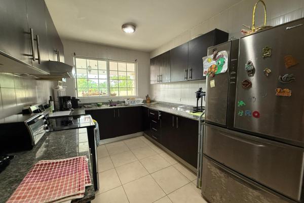 Brisas del golf, villa tivoli residence for sale.