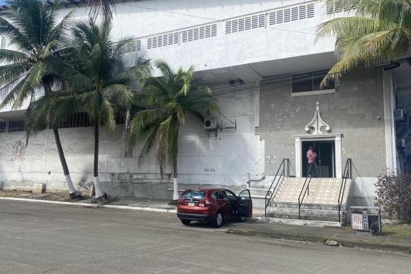 Venta de bodega en zona libre