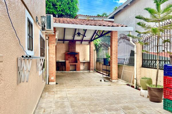 Casa en venta en altos de panamá, fuente del fresno