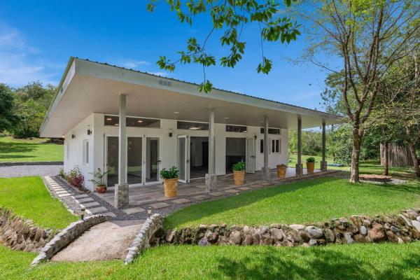 Finca autosuficiente de 10 ha en venta cerca de boquete