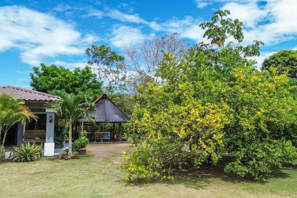 Amplia propiedad con casa y lote de 2.182 m²