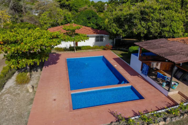 Se vende casa frente al mar en sea cliff