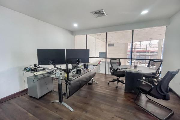 Commercial premises for rent in transístmica