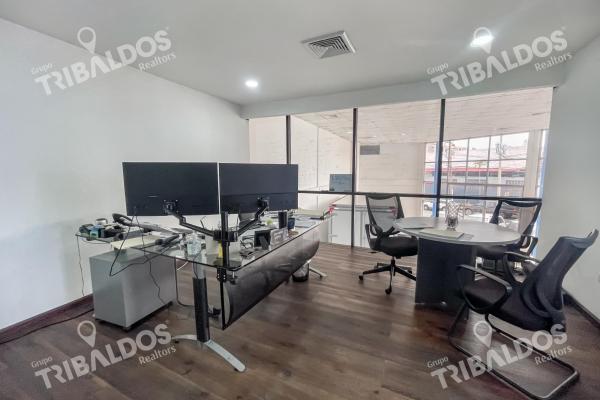 Alquiler de local + bodega comercial frente a transístmica