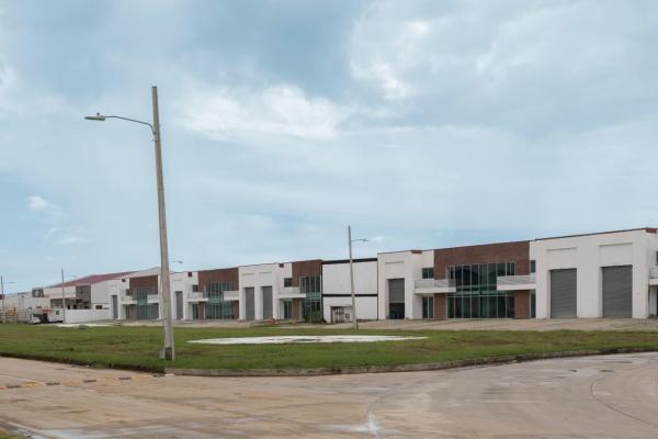 Warehouses for sale or rent in pacora