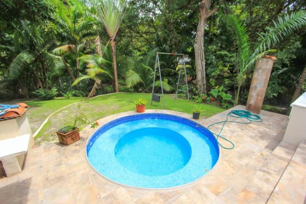 Casa para venta en el corazón de coronado!