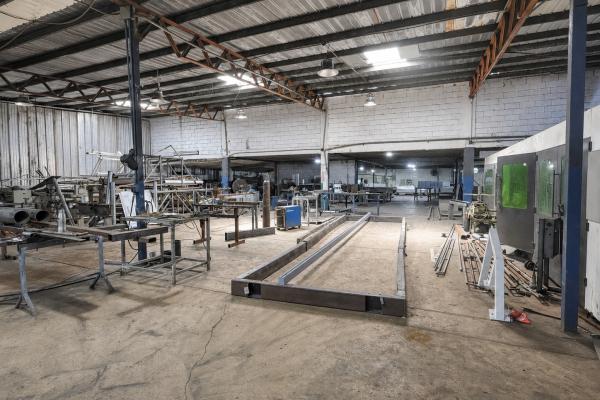 Commercial warehouse for sale in río abajo