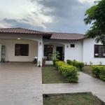 Casa de 4 dormitorios completamente amueblada en venta