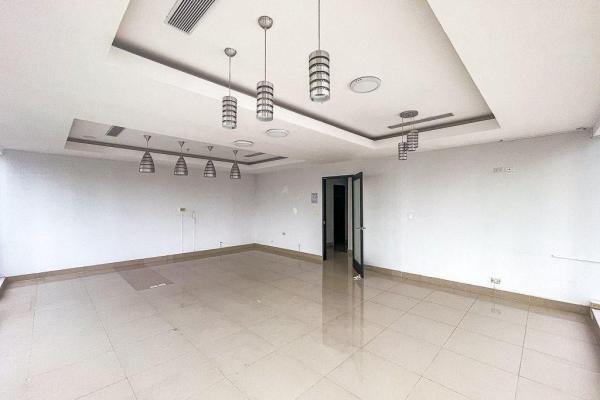 Office in el tornillo