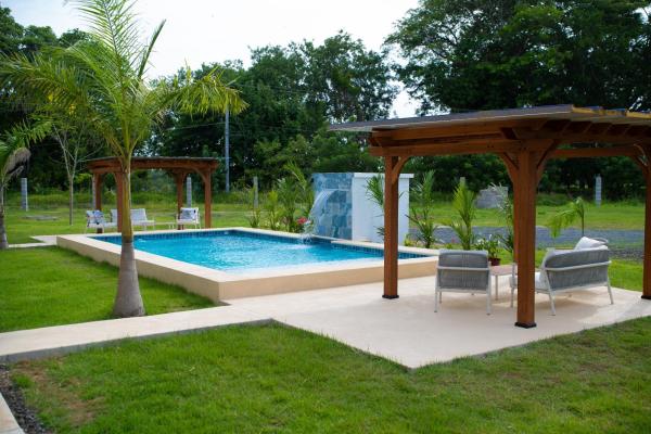 Complejo de apartamentos de 12 unidades en venta - pedasi, panamá