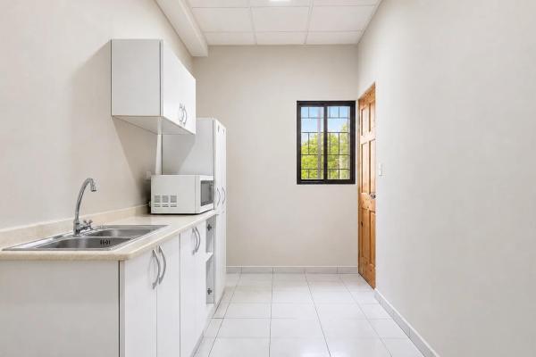 Commercial building for sale in downtown david