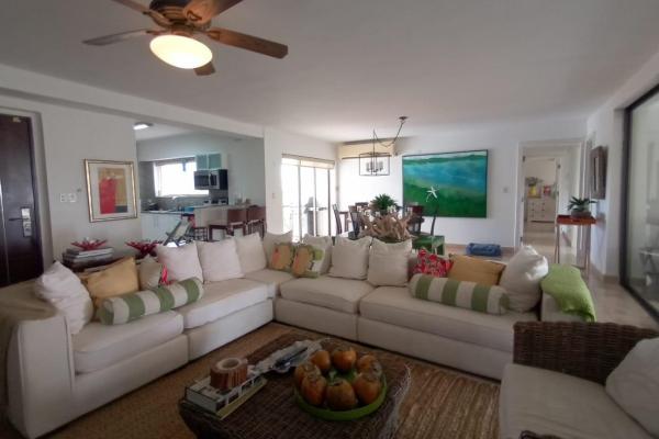 Apartamento de 3 habitaciones en punta barco resort, el quetzal
