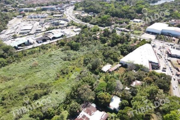 Land in las cumbres, la cabima