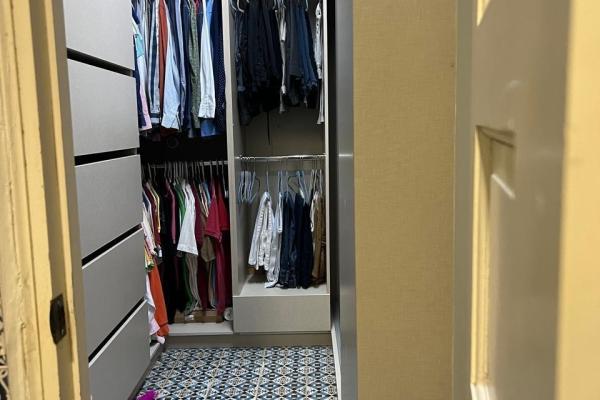 Apartment for sale in old town panama
