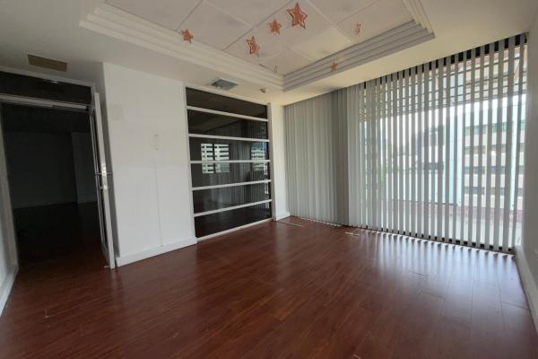 Venta de oficina en edificio credicorp bank