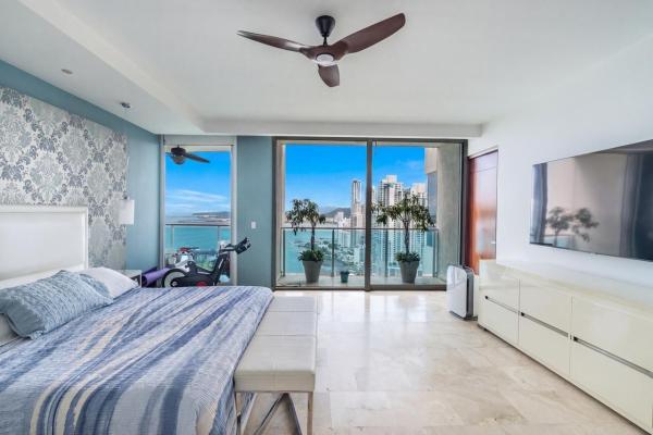Exclusive 3-bedroom apartment with spacious layout