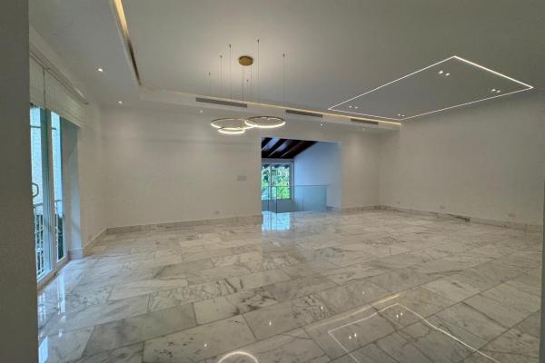 Venta o alquiler de espectacular casa en altos del golf con piscina
