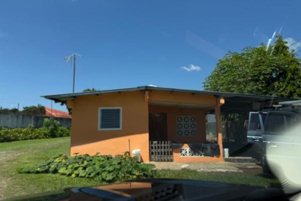 Se vende casa con 4 apartamentos