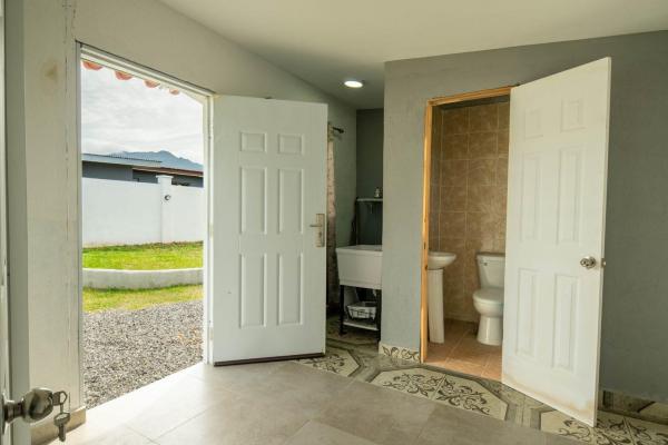 Alto boquete home with studio & fenced yard