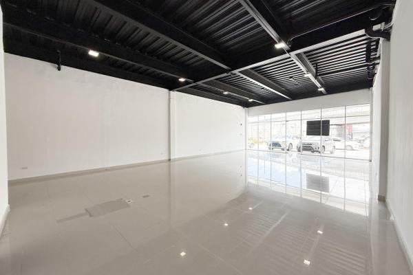 Commercial premises in galería cincuentenario
