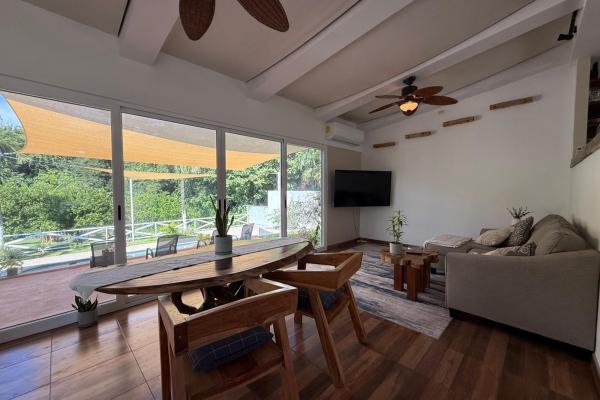 Casa privada con piscina y amplio terreno en coronado