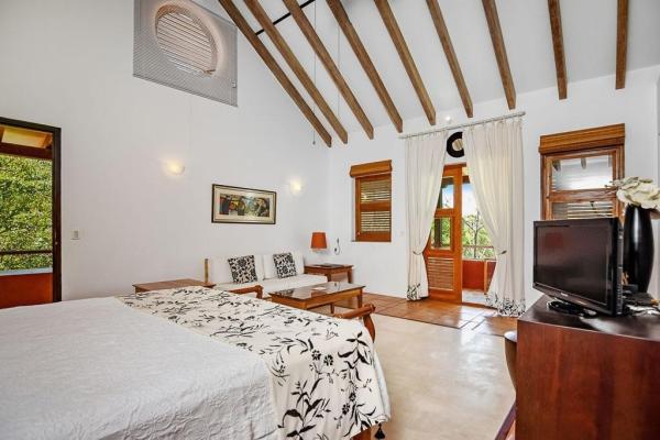 Villa esplendorosa luxury oceanview estate