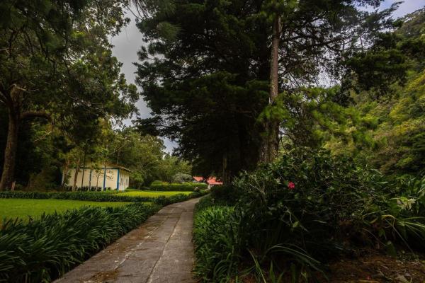 Private estate with river and hotel potential
