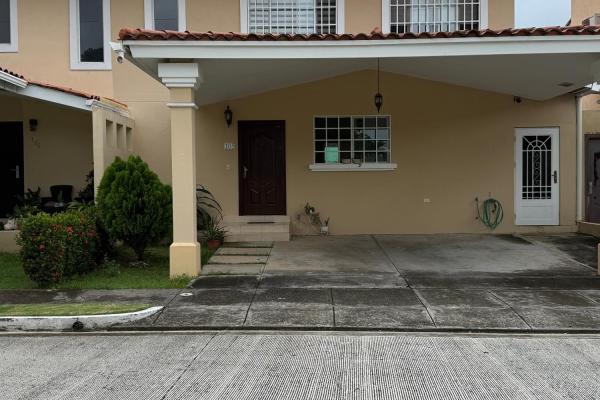Brisas del golf, residencia villa tivoli en venta.