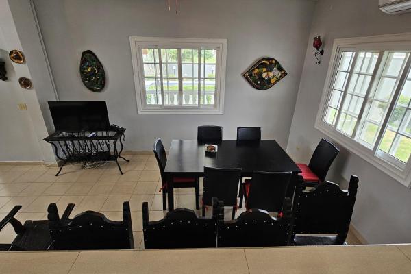 House in coronado with pool and 1000m2 land