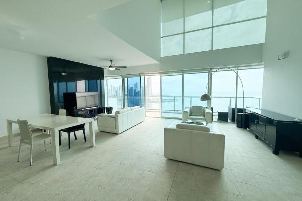 Two level ocean view condo in sky