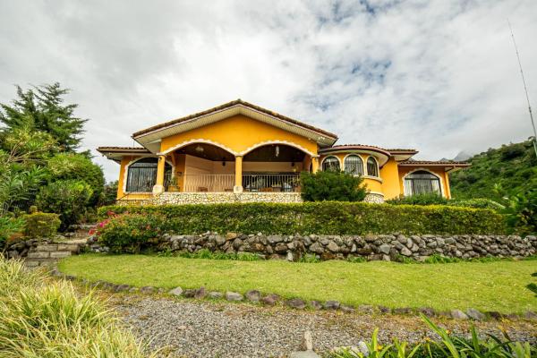 Casa en la ladera de boquete, panamá