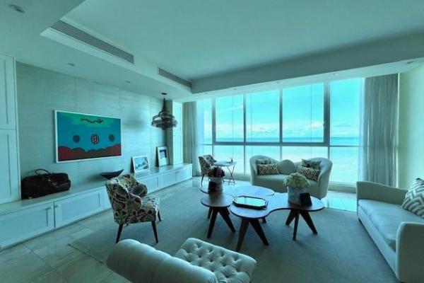 Furnished apartment vitri, 4 bedrooms, beachfront