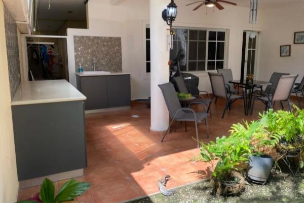 House for sale in palmeras del este with 5 bedrooms in costa del este