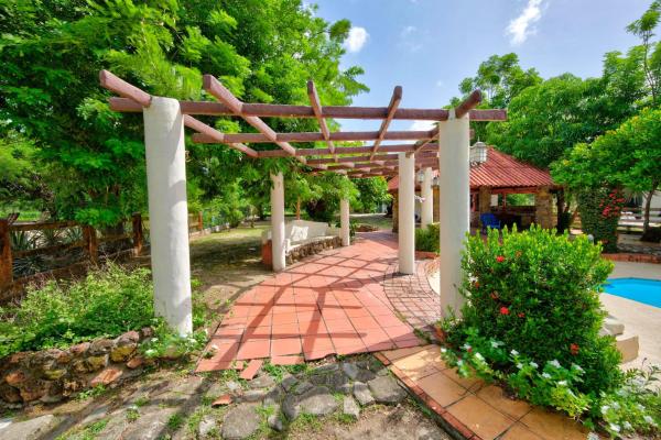 Beachside villa in playa malibu
