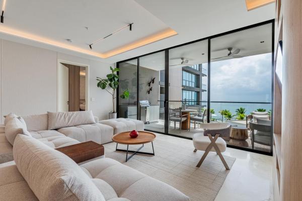 Se vende | impresionante residencia frente al mar de 3 habitaciones