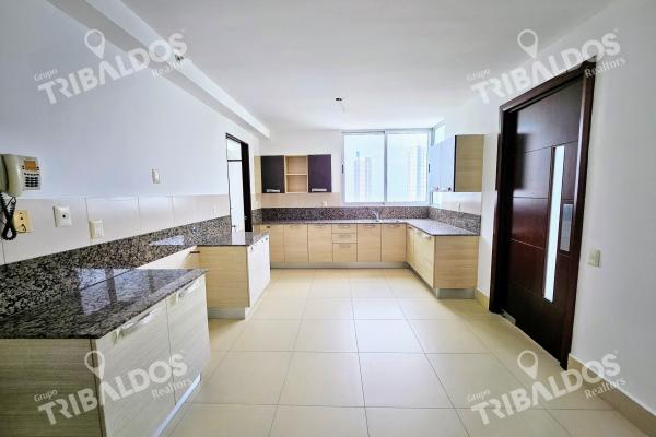 Venta apartamento en ph breeze costa del este