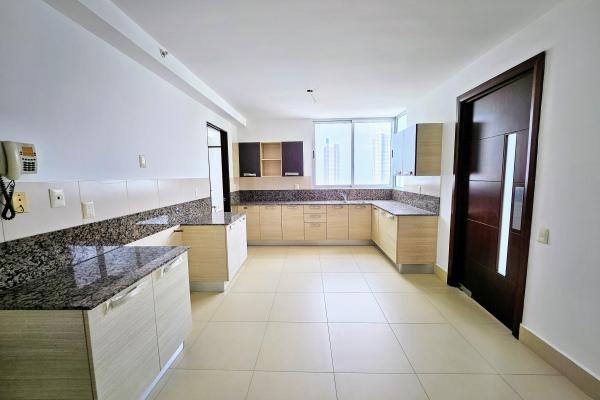 Venta apartamento en ph breeze costa del este