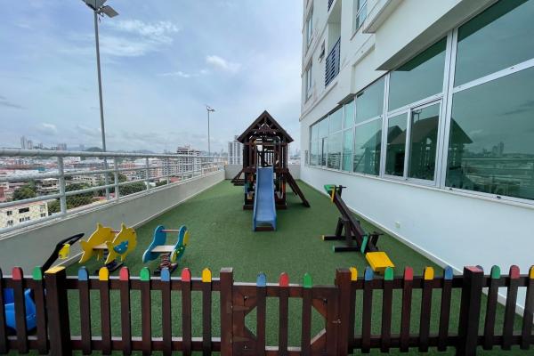 Se alquila apartamento super moderno y espectacular en el carmen
