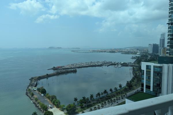 Venta de apartamento en ph vista marina , avenida balboa