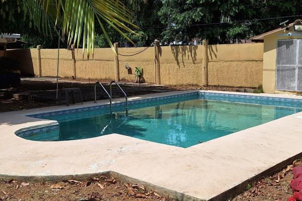 House with pool on the main road of nueva gorgona