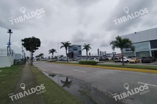 Venta de terreno en santa maria business district