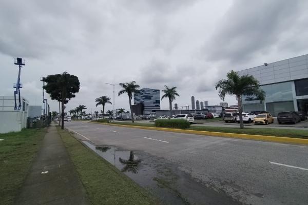 Venta de terreno en santa maria business district