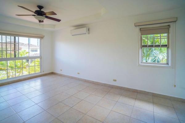 House for sale in costa azul, costa del este