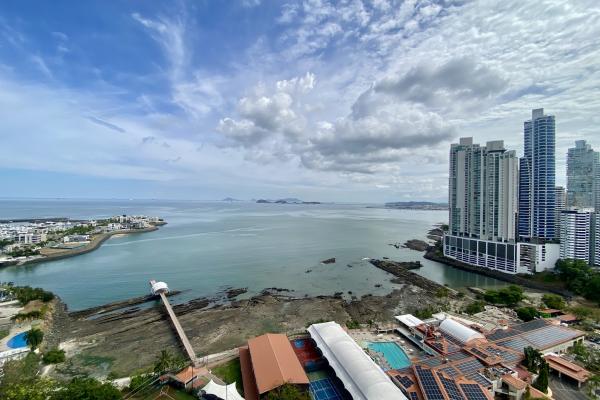 Venta de apartamento en el ph q tower, punta pacífica