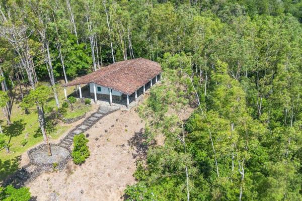Amazing property for sale with private waterfalls