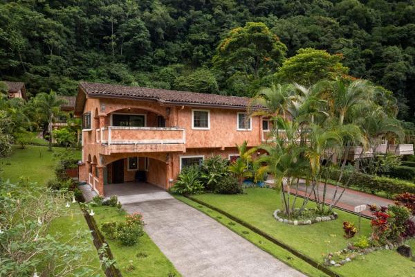 Furnished 2-bedroom in valle escondido boquete