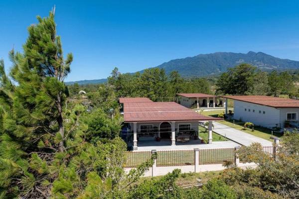 3-bedroom home for sale in alto boquete